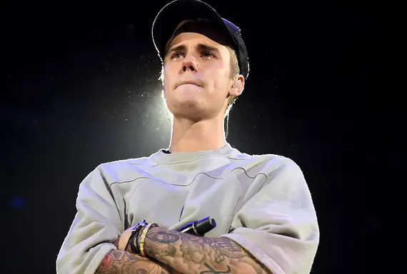 Top 11 Hollywood Stars Attacked by Stalkers: Justin Bieber Was Almost Castrated! Top 11 Hollywood Stars Attacked by Stalkers: Justin Bieber Was Almost Castrated!