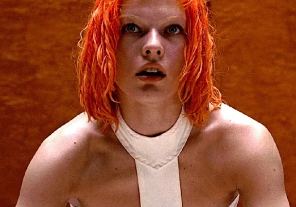 10 Hollywood Female Stars Forced to Wear Revealing Clothes: "They Forced Me to Wear a Bikini"