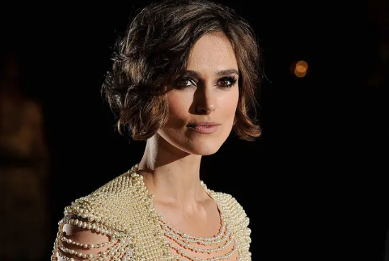 Top 11 Hollywood Stars Attacked by Stalkers: Justin Bieber Was Almost Castrated! Top 11 Hollywood Stars Attacked by Stalkers: Justin Bieber Was Almost Castrated!